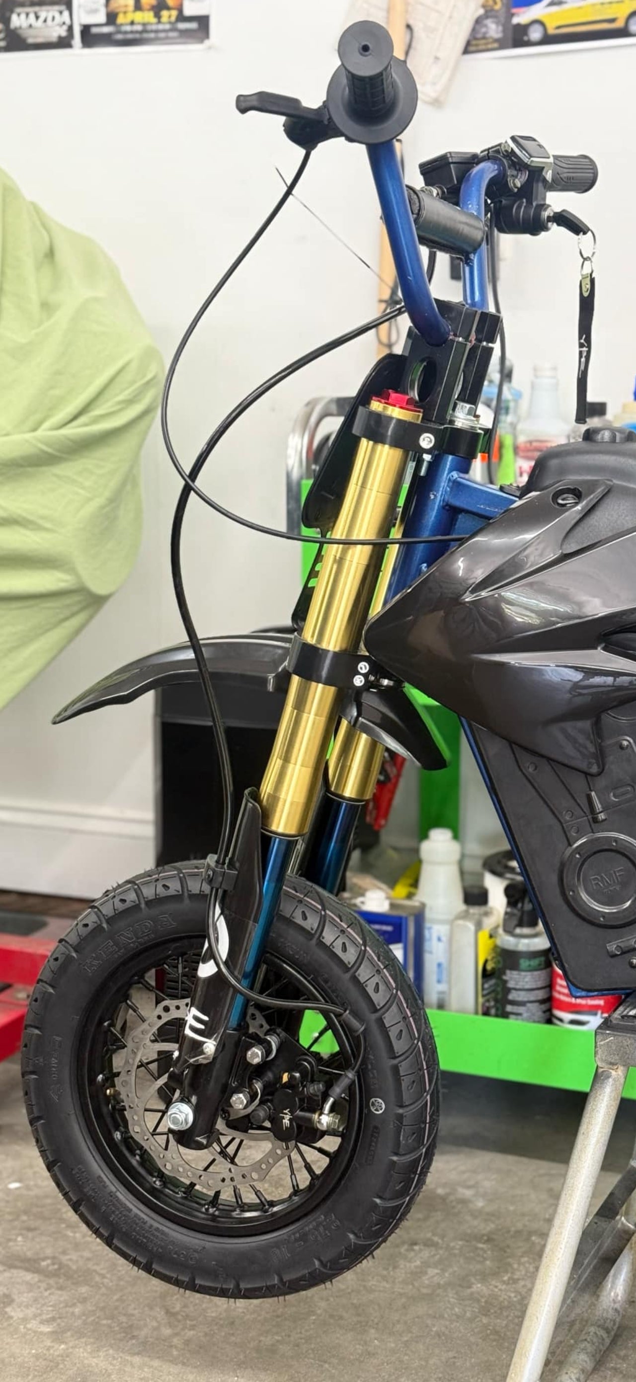 Razor Fork FULL Kit w/ Triples 45/48 630mm