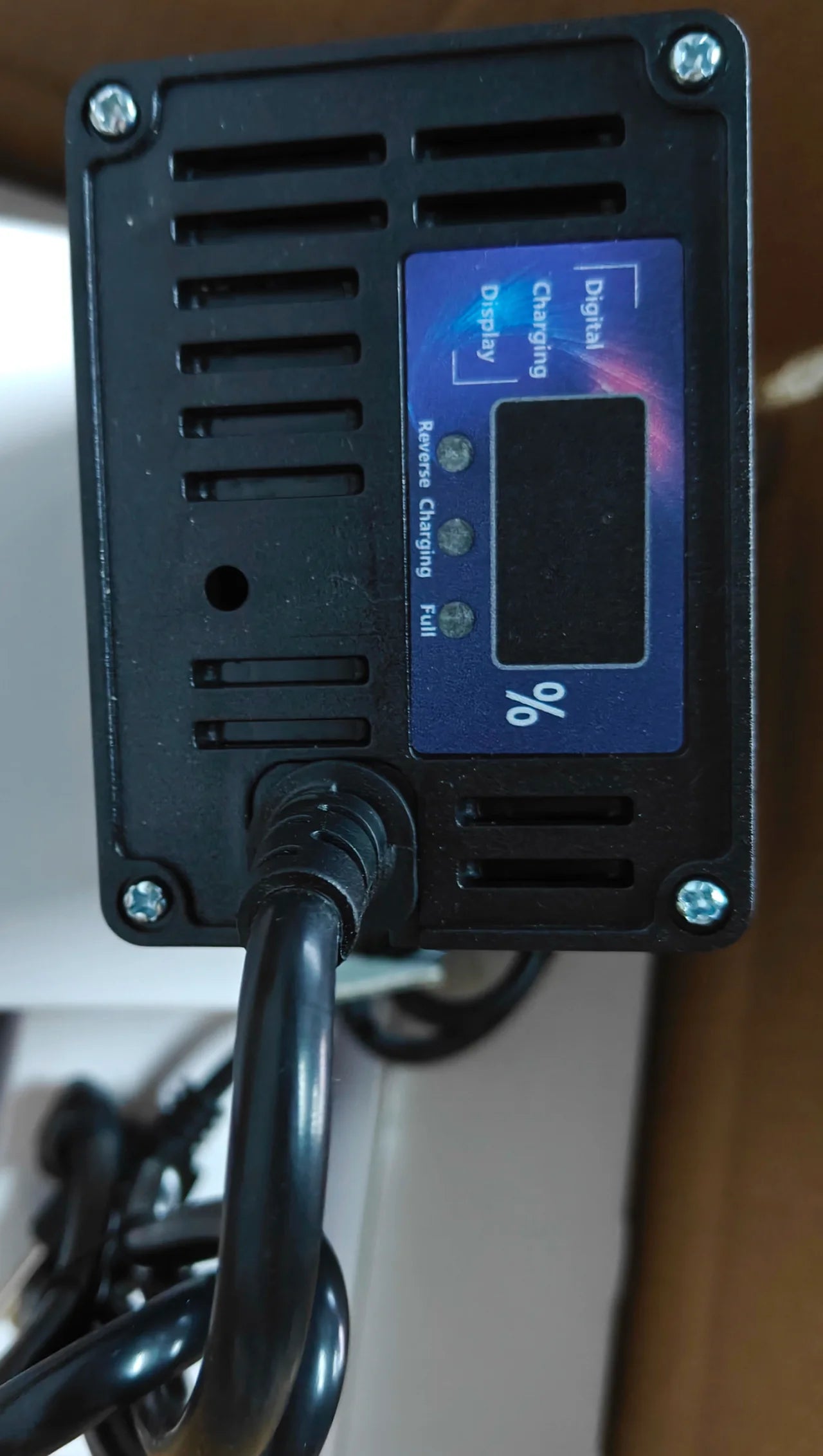 Metal 72v 10A charger